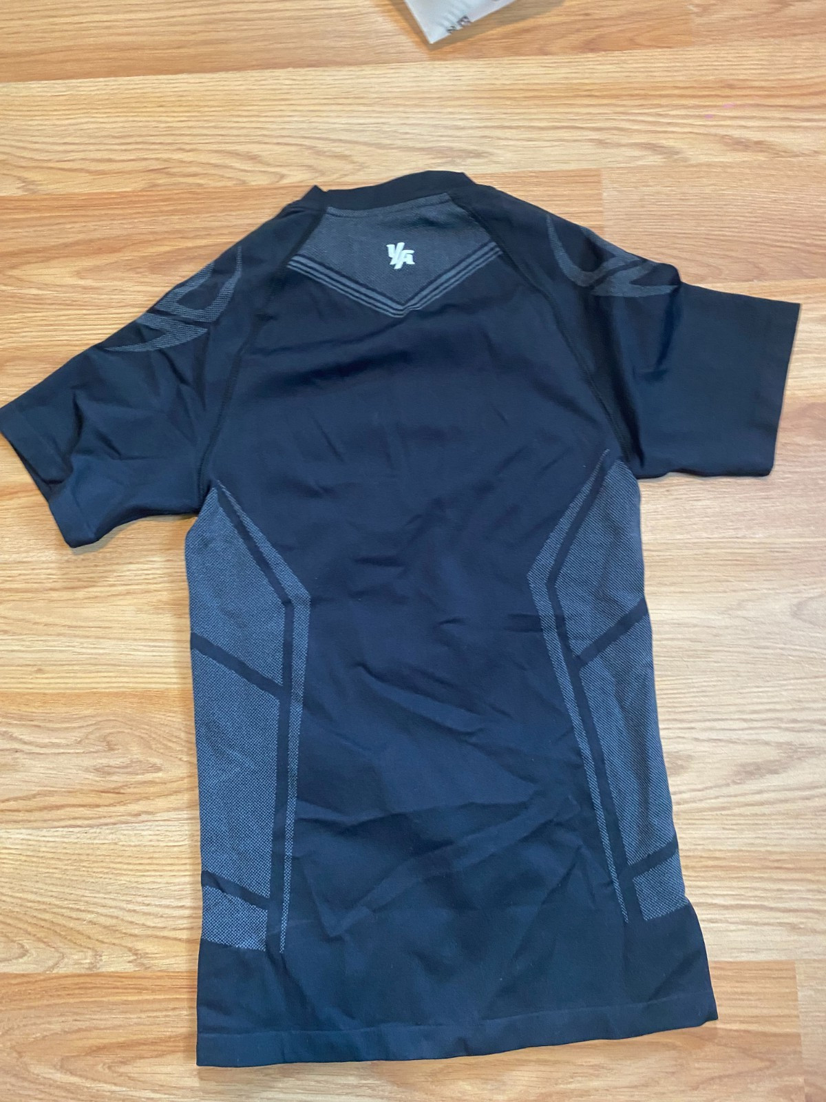 YoungLA Warrior Compression Tee Men's S Black/Gray Short Sleeve Crew gallery