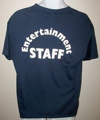 HANES HEAVYWEIGHT 50/50 – ENTERTAINMENT STAFF – NOVELTY T SHIRT – L 42-44