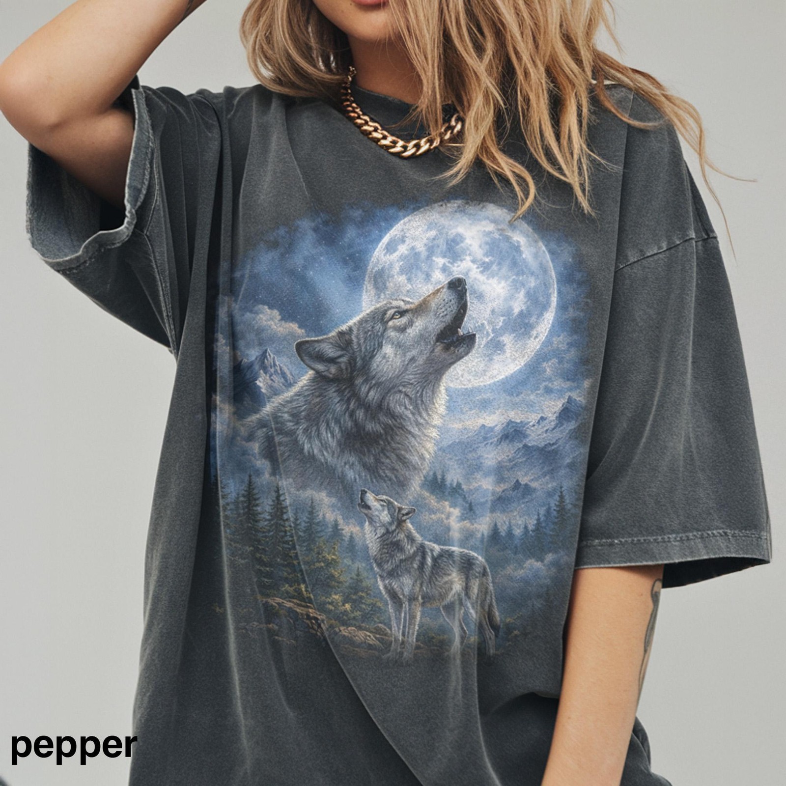 Vintage Howling Wolf Graphic Tee Full Moon Wildlife Animal Shirt gallery