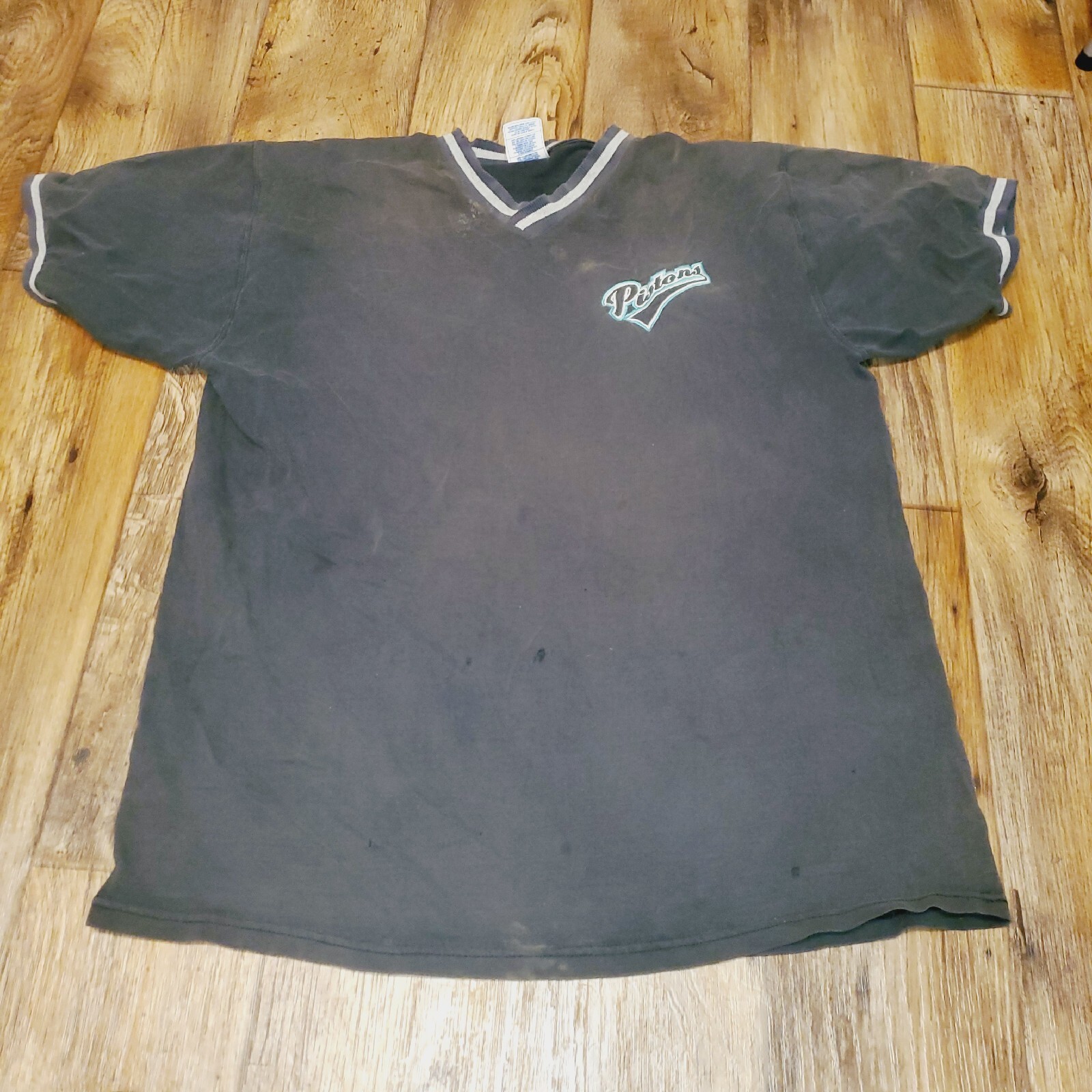 Vintage 90s Pro Player Detroit Pistons Heavily Distressed Sz XL
