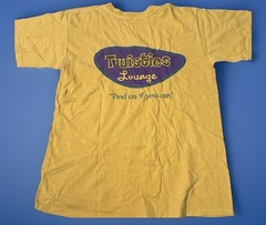 Twisties Lounge Strathmere, NJ Hula Drink Girls Logo T-Shirt