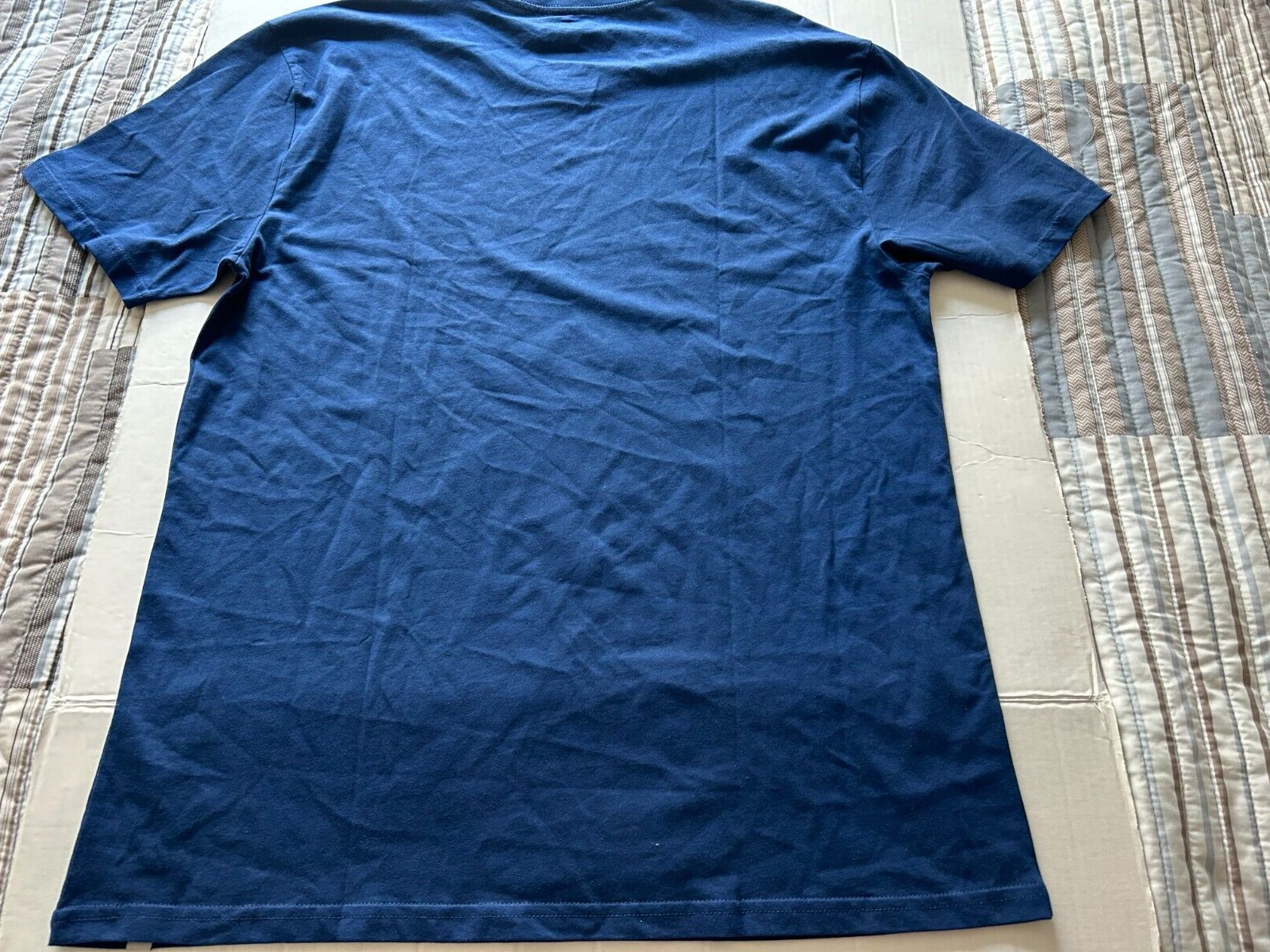 HURLEY SIZE LARGE DARK BLUE SHORT SLEEVE T-SHIRT...SEE DESCRIPTION gallery