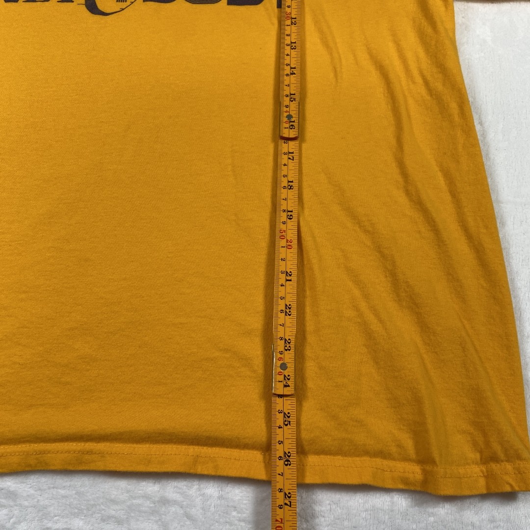 NBA Lakers Graphic Tee Men's Yellow The Pursuit Takes Everybody Cotton gallery