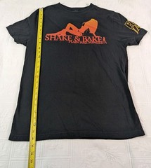Plain Jane Homme Shake & Bake Summer Black Graphic pinup T-Shirt Men’s Large Y2K