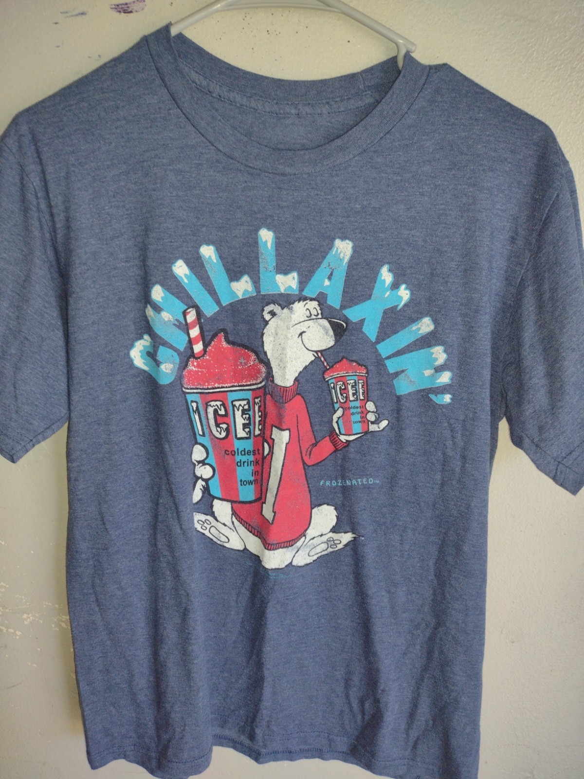 Icee,Chillaxin, Men's Medium T-shirt w a cherry slush & gift gallery