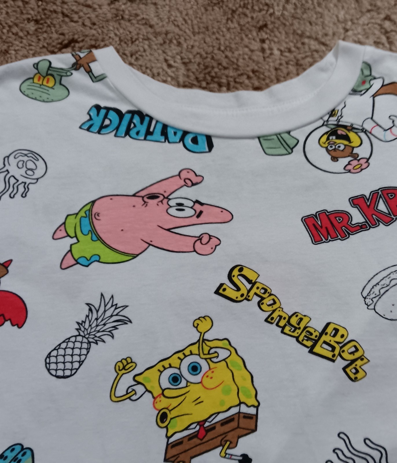 Nickelodeon Men's Large Double-Sided SpongeBob Square Pants T-Shirt gallery