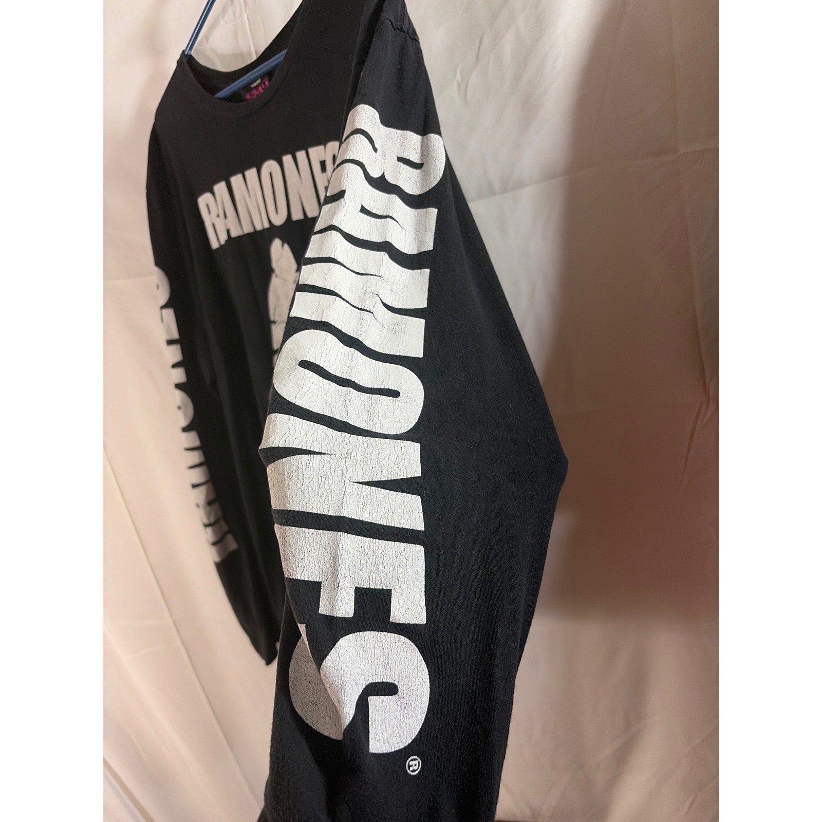 Ramones Long Sleeve Graphic Tee Black Skull Punk Rock Band Shirt Mens XL gallery