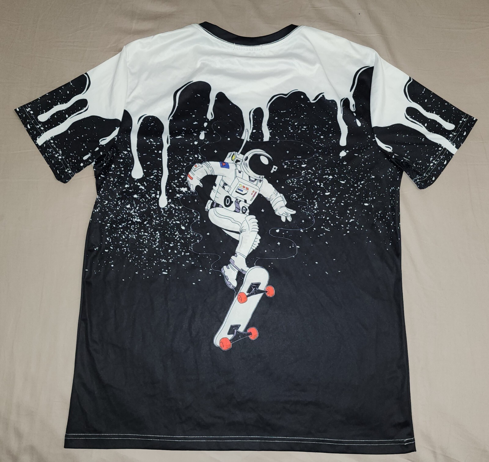 Romwe “Astronaut Skate” Short Sleeve 95% Polyester 5% Spandex Men’s M gallery
