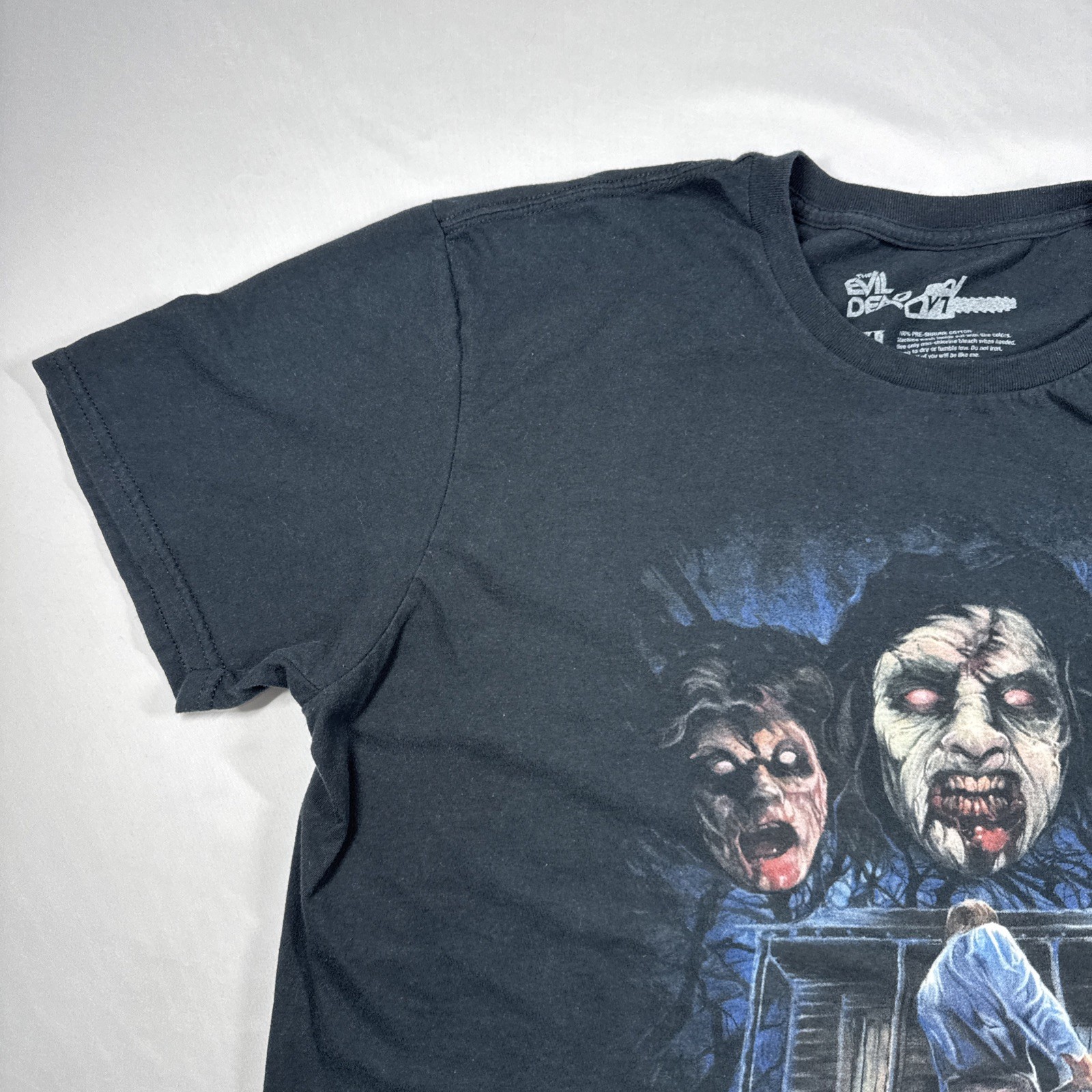 Evil Dead T-Shirt Fright Rags Horror Movie Tee Version V7 Size XL gallery