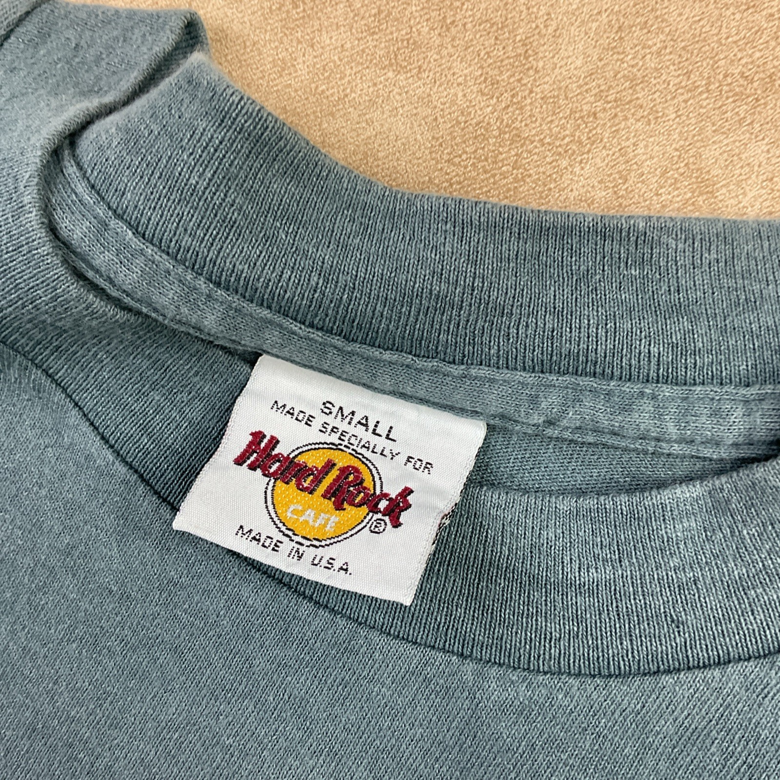 Vintage Hard Rock Cafe T-Shirt Men Sz S Hollywood Embroidered 90s Tee USA gallery