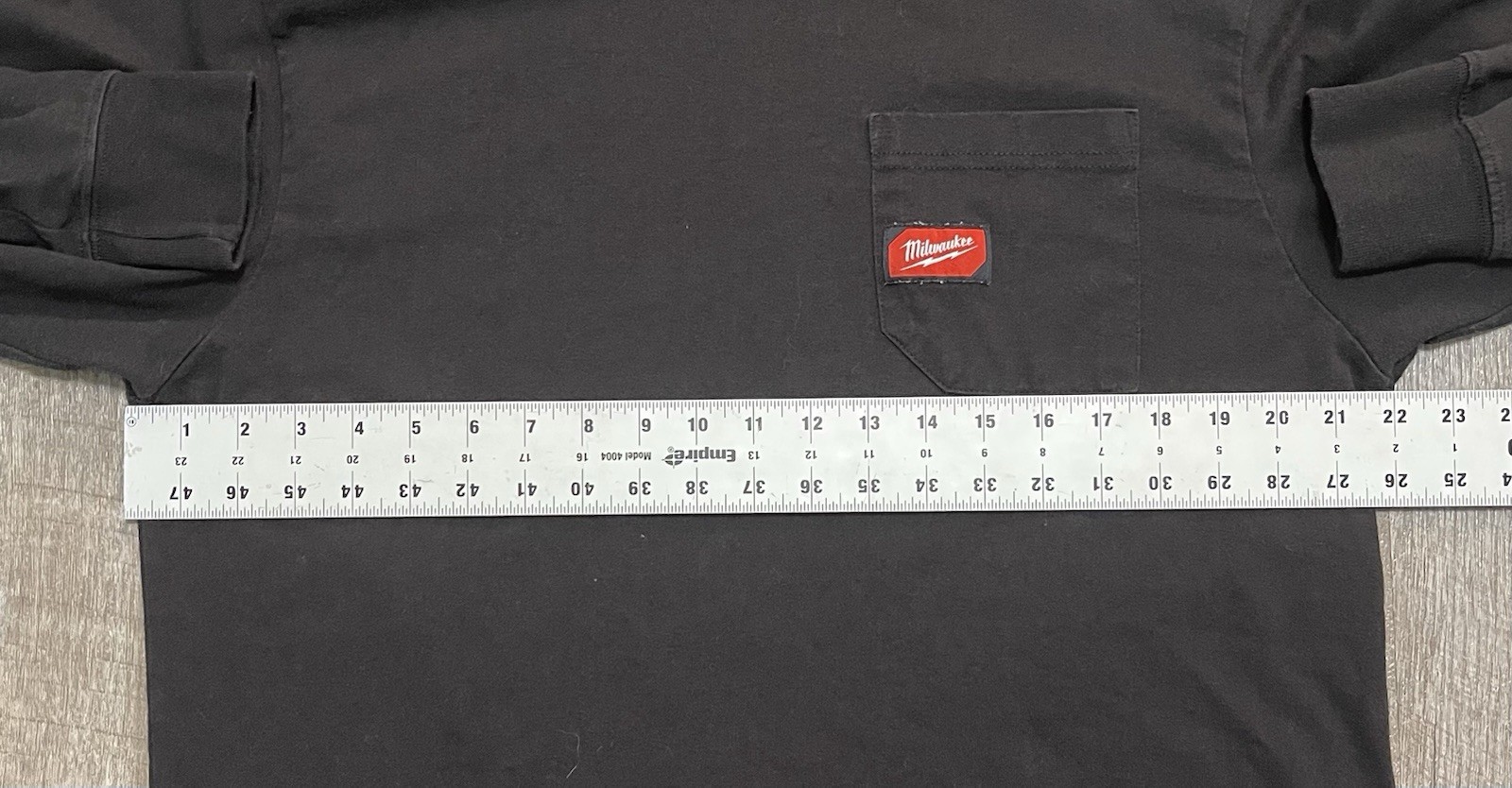 Milwaukee Heavy Duty Long Sleeve T-Shirt L Construction Work Classic Pocket Tee gallery