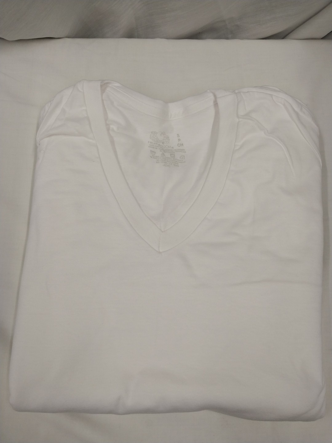 Fruit Of The Loom V-neck Tagless Layflat Collar T-shirts 4 Pack White Cotton …