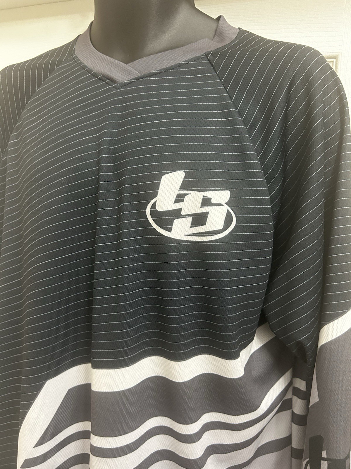 Liquid Sky Motocross Extreme Sports Jersey Mens XL Bike Skate Snowboarding gallery
