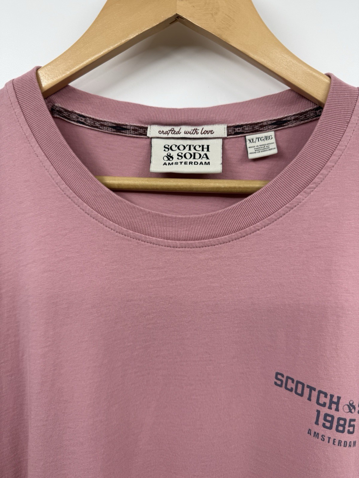 Scotch & Soda Amsterdam Men’s PINK Crown 1985 T-Shirt SZ XL Casual Preppy Punk gallery