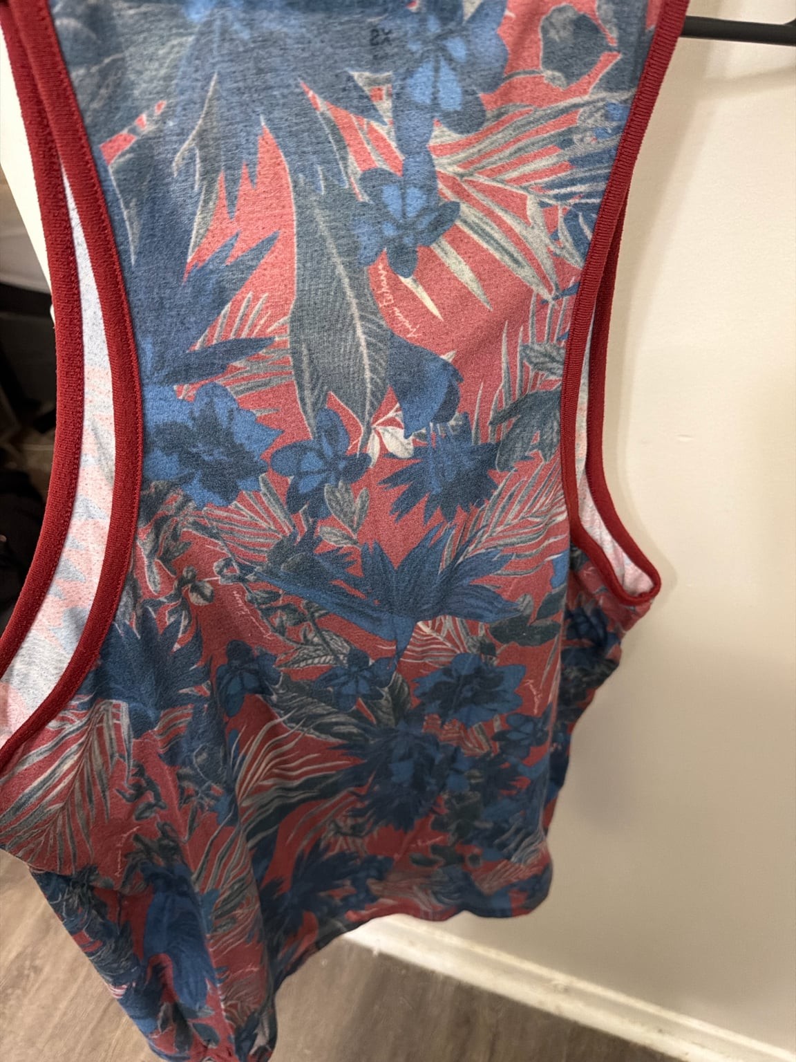 Armani Exchange Men's XS Slim Fit Tropical Floral Print Tank Top gallery