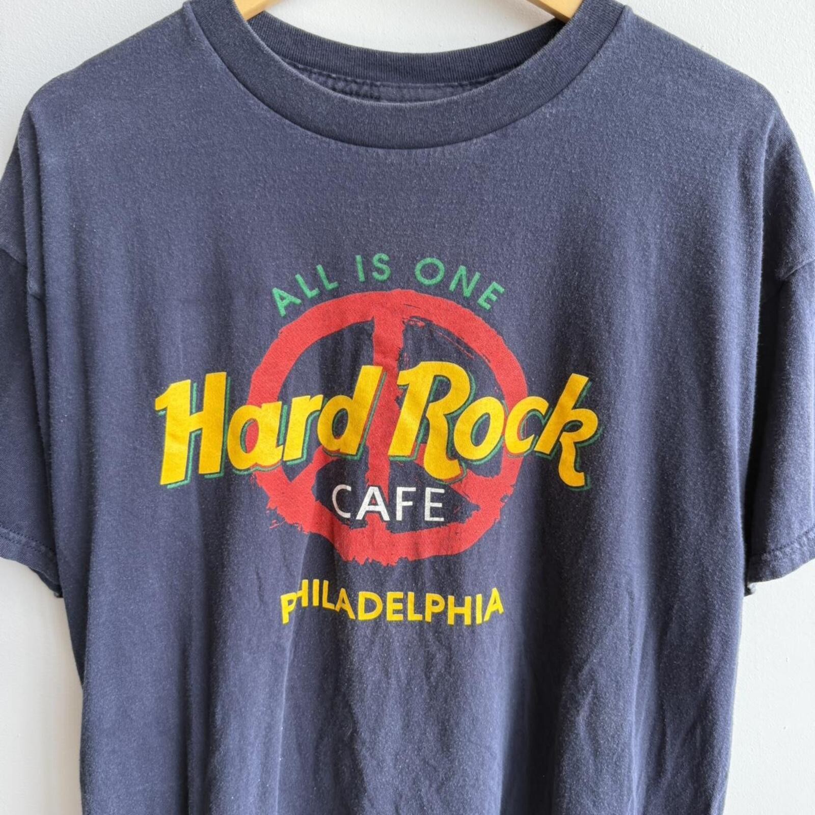 Vintage Hard Rock Cafe tee (0169) gallery