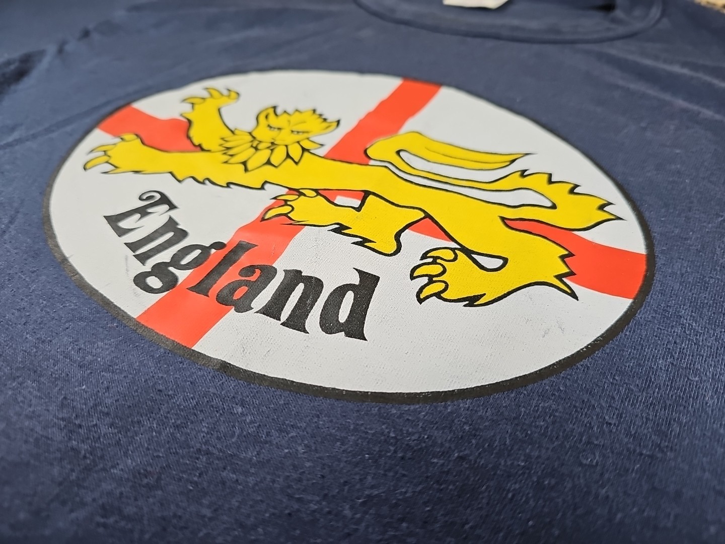 VTG ENGLAND LION BANNER CREST T Shirt Coat Of Arms 1980s 50-50 Poly-Cotton LARGE gallery