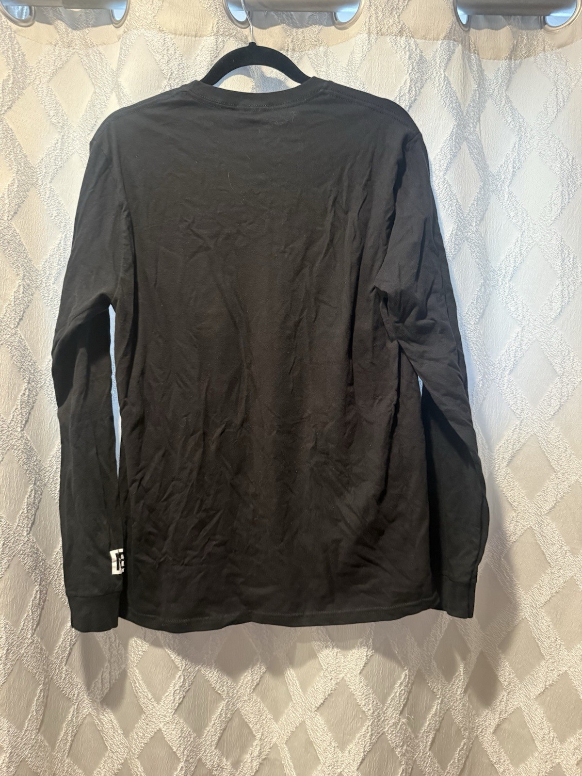Neff Looney Tunes Marvin the Martian Black Graphic Crew Neck Long Sleeve Tee M gallery