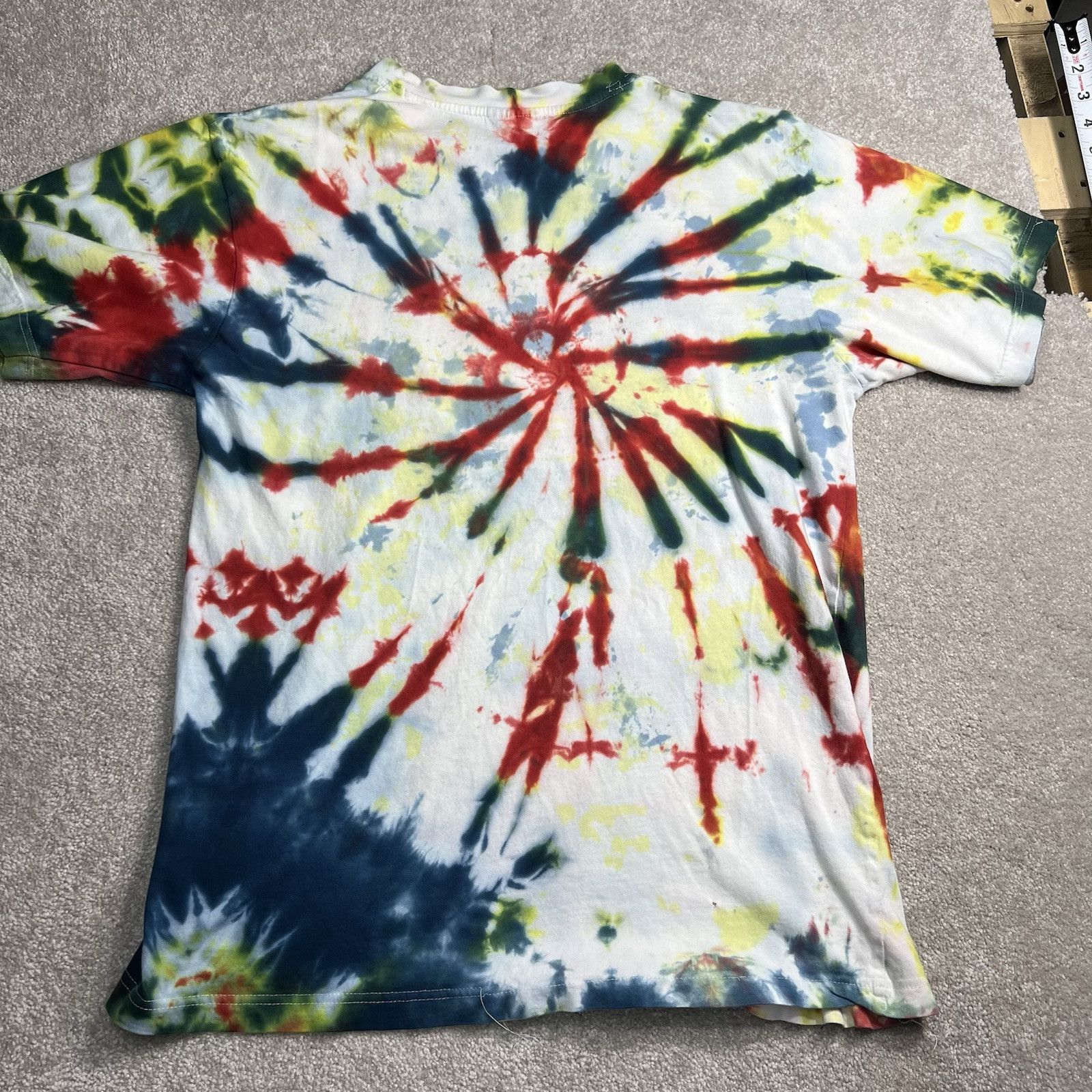 Southpole Tie Dye T-Shirt Mens Large White Blue Green red Pattern No tag gallery
