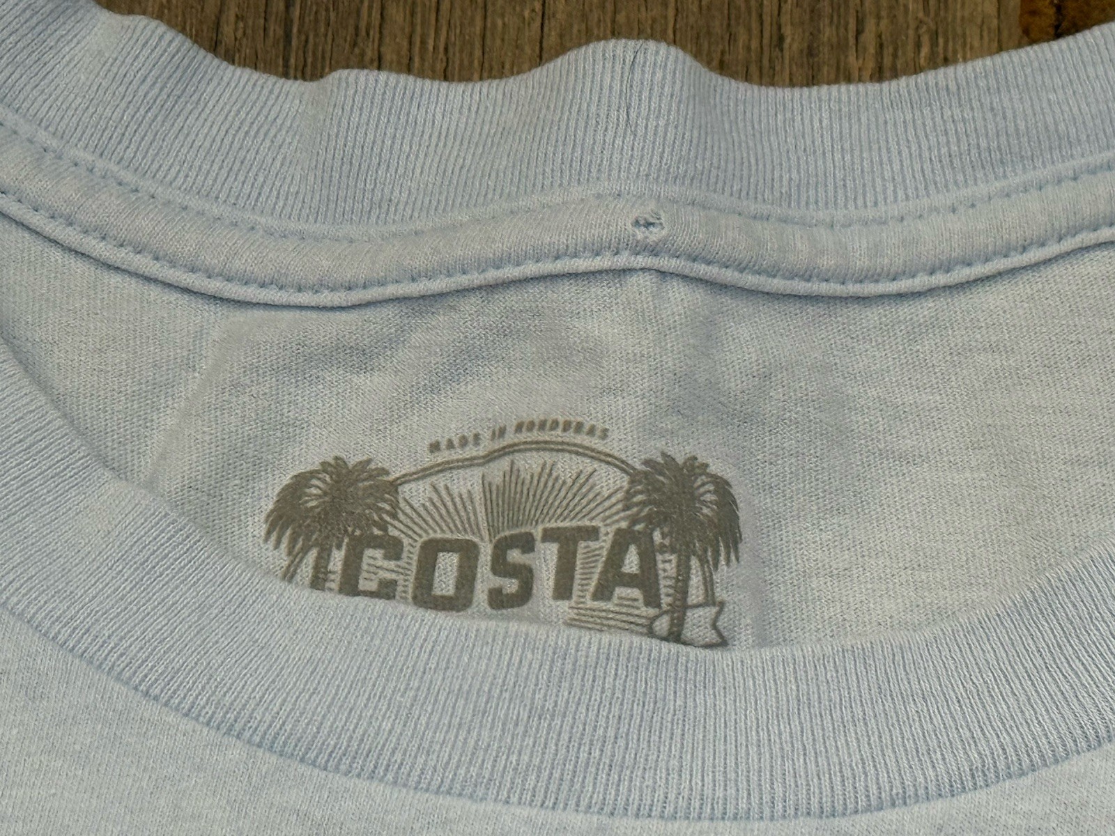 Costa light blue logo shark t-shirt size XL gallery