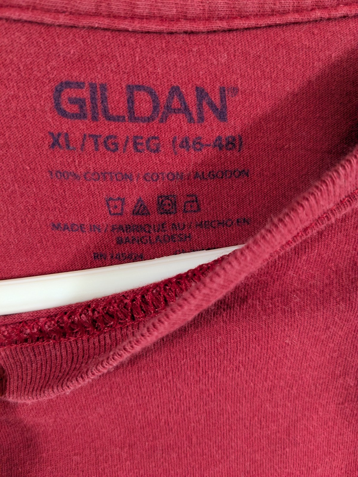 Gildan Dark Red 50/50 Cotton Poly Blend Unisex Fabric Mens Womens gallery