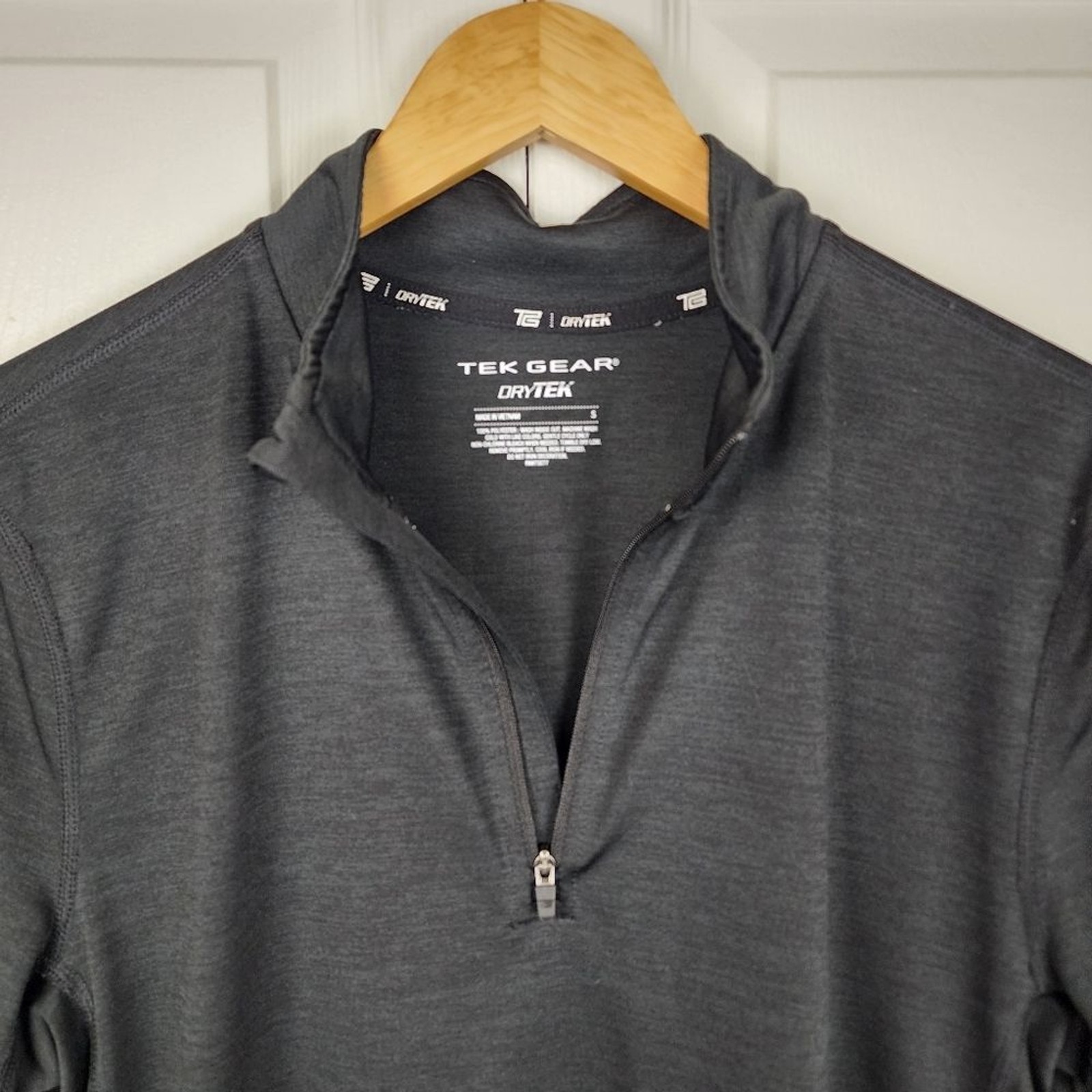 Tek Gear DryTek Men Top Running Layering Shirt 1/4 Zip Pullover Charcoal gallery