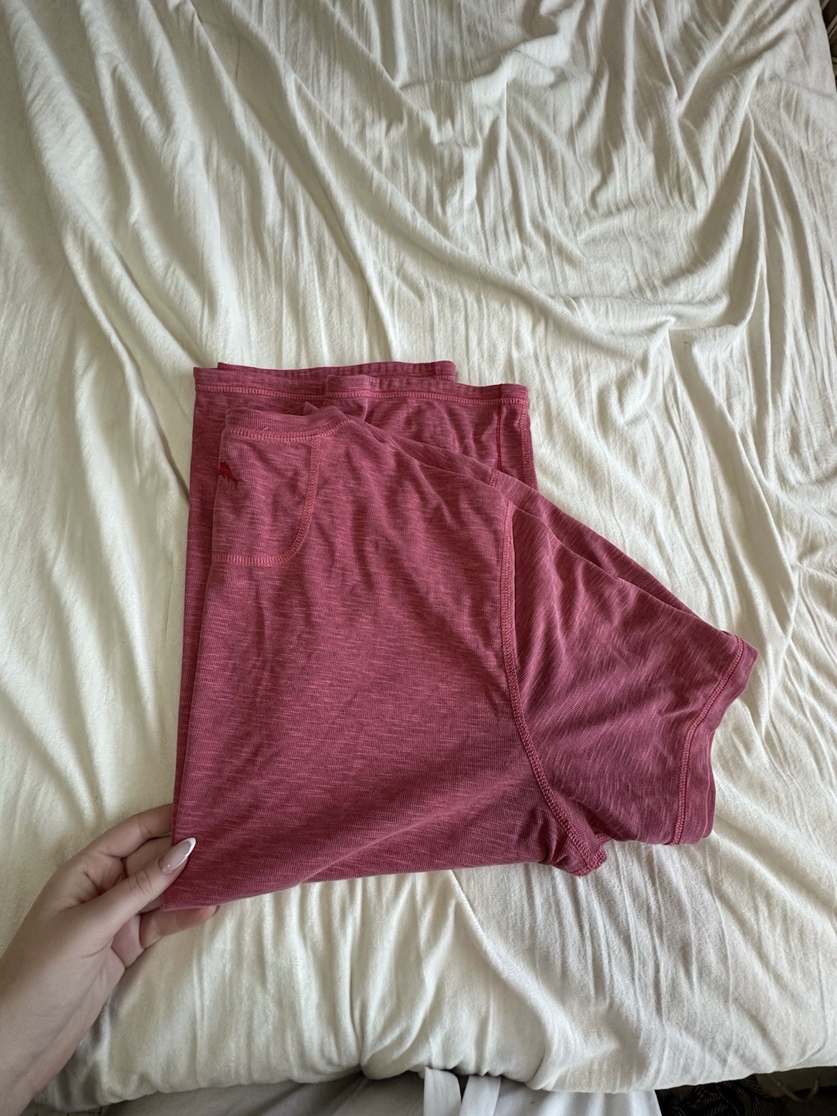 Tommy Bahama Men’s L Salmon Reversible Crew Neck Short Sleeve Solid T-Shirt gallery