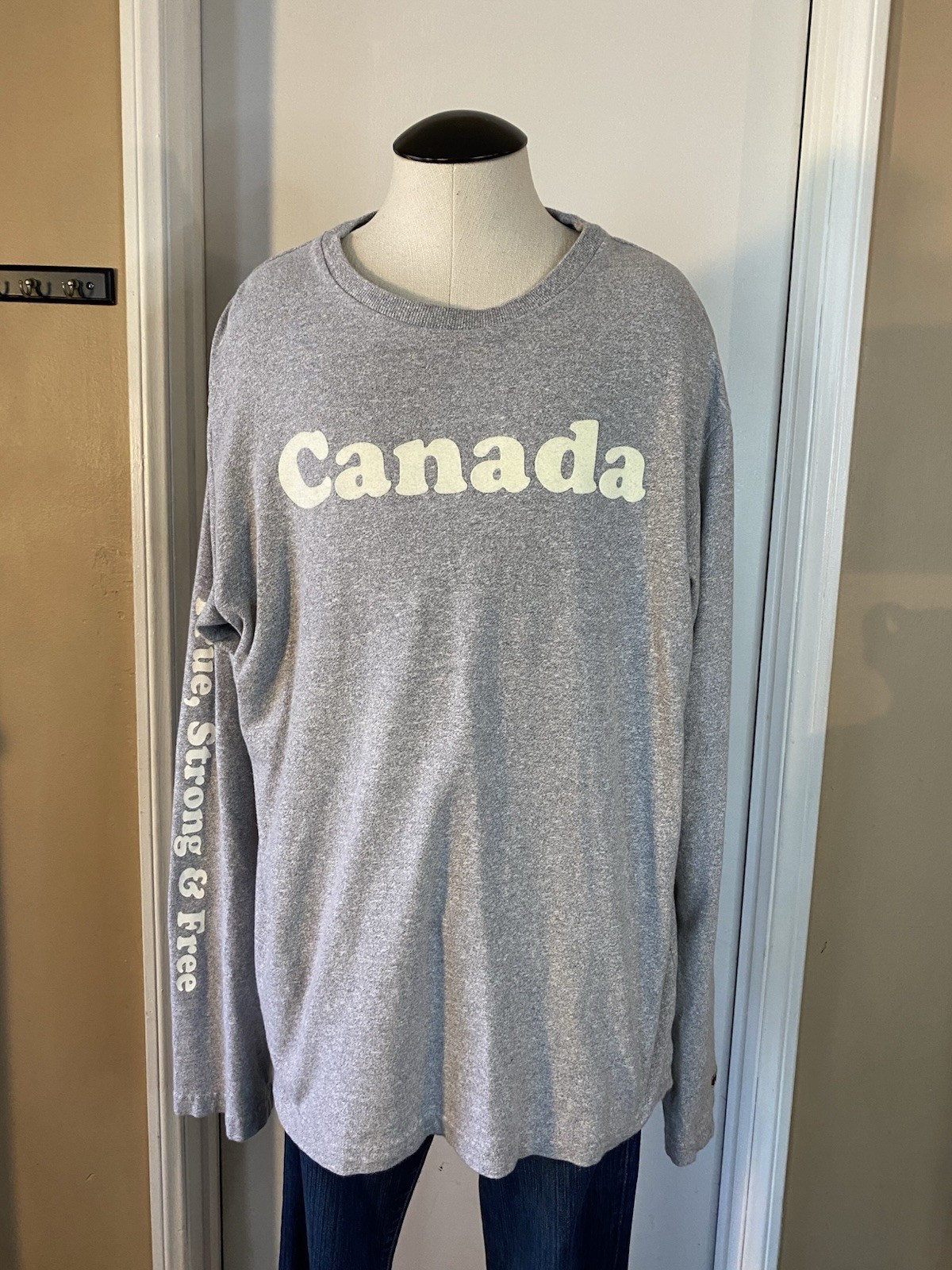 Roots Canada True Strong Free Long Sleeve Shirt Adult Large Gray XL gallery