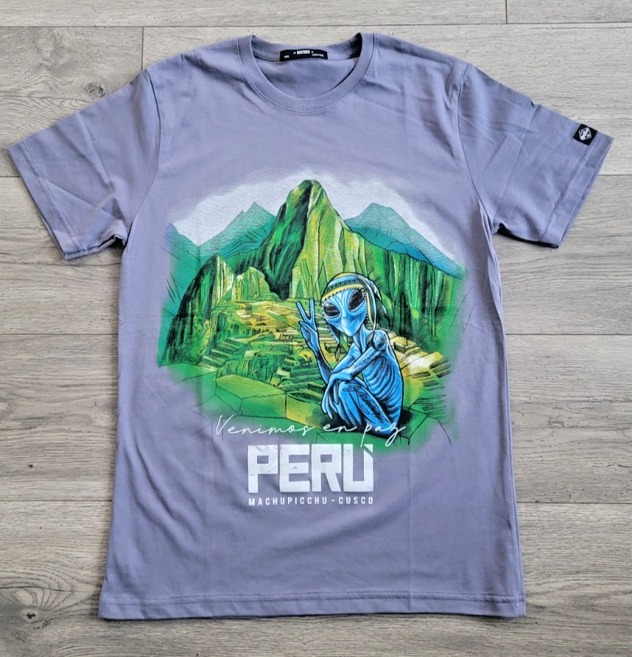Peruvian Designs T Shirt Unisex Size S ** Machu Picchu Alien - Peruvian Cotton gallery