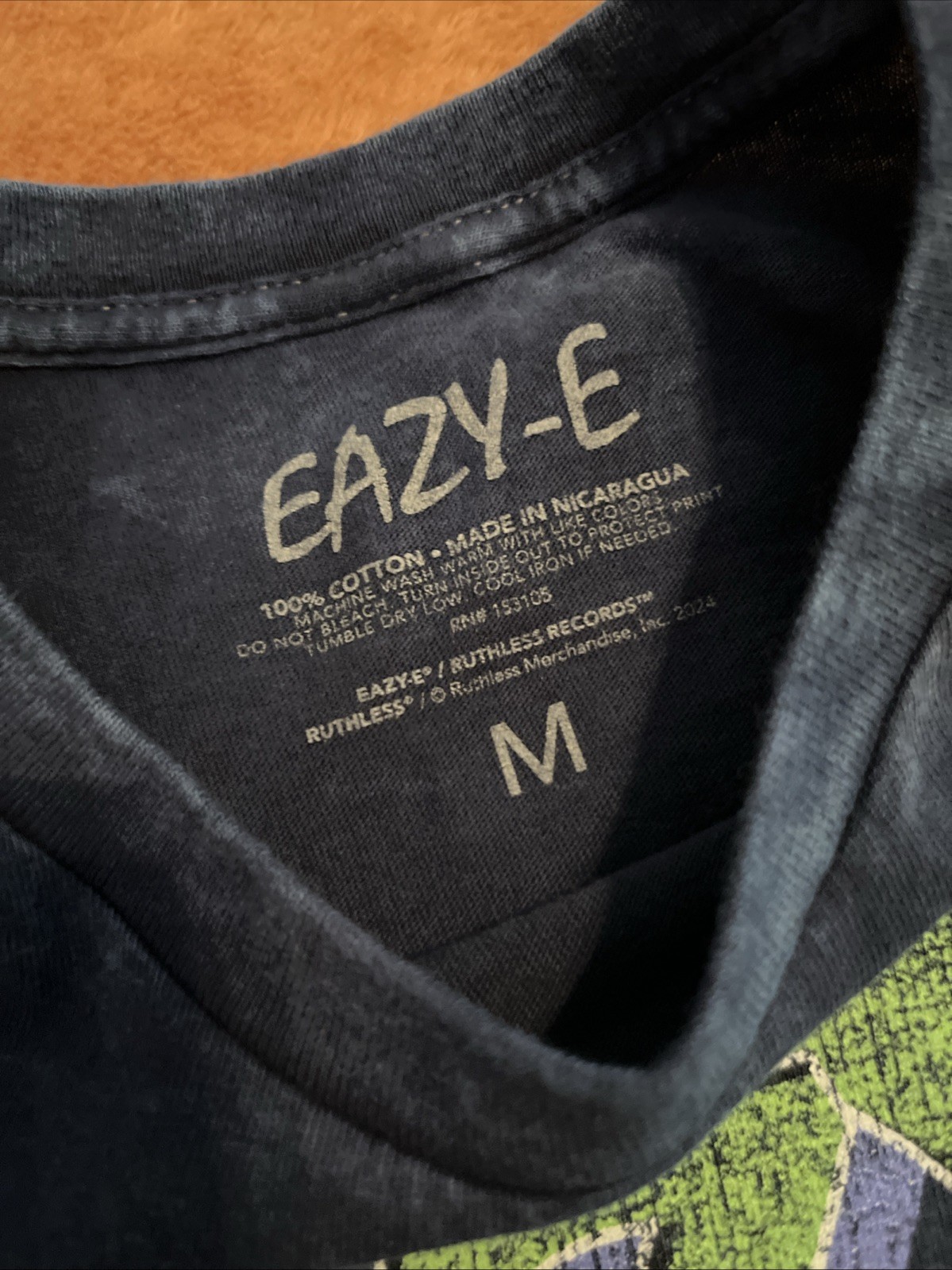 Men’s Crazy-E T Shirt M. Express Yourself Design!! Ruthless Records! Rap Tee gallery
