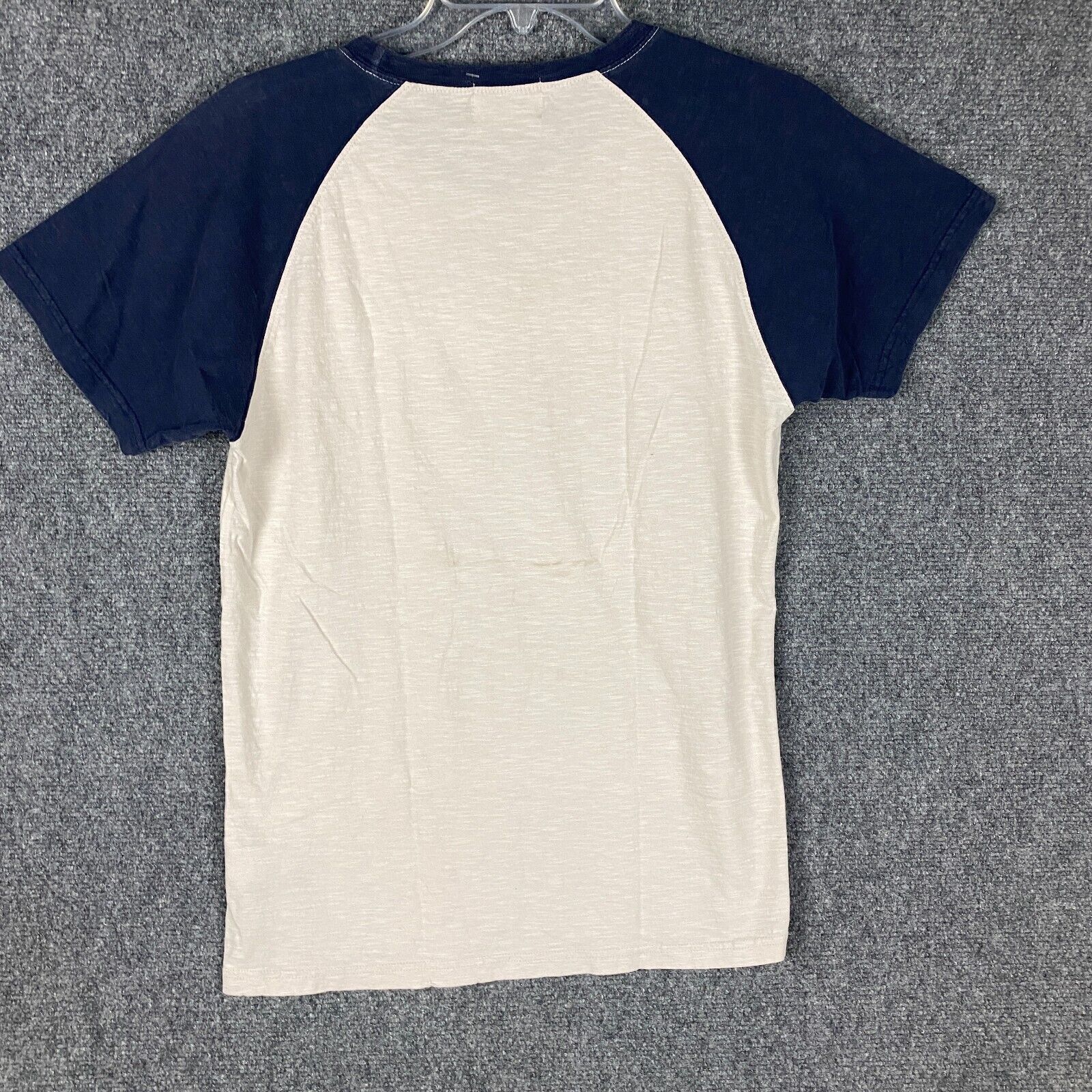 Bench T-Shirt Men's XL Short Sleeve Casual Graphic Print 100% Combed Cotton gallery