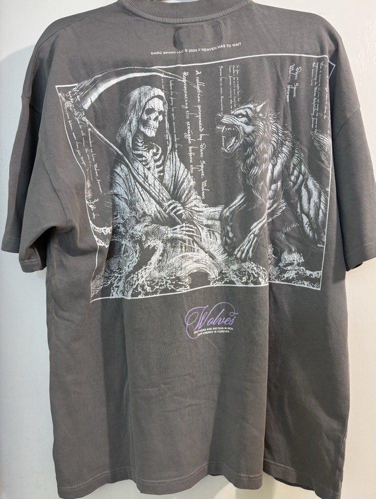 Wolves Men’s M Gray Knit Crew Neck Short Sleeve Wolf Graphic Print T-Shirt
