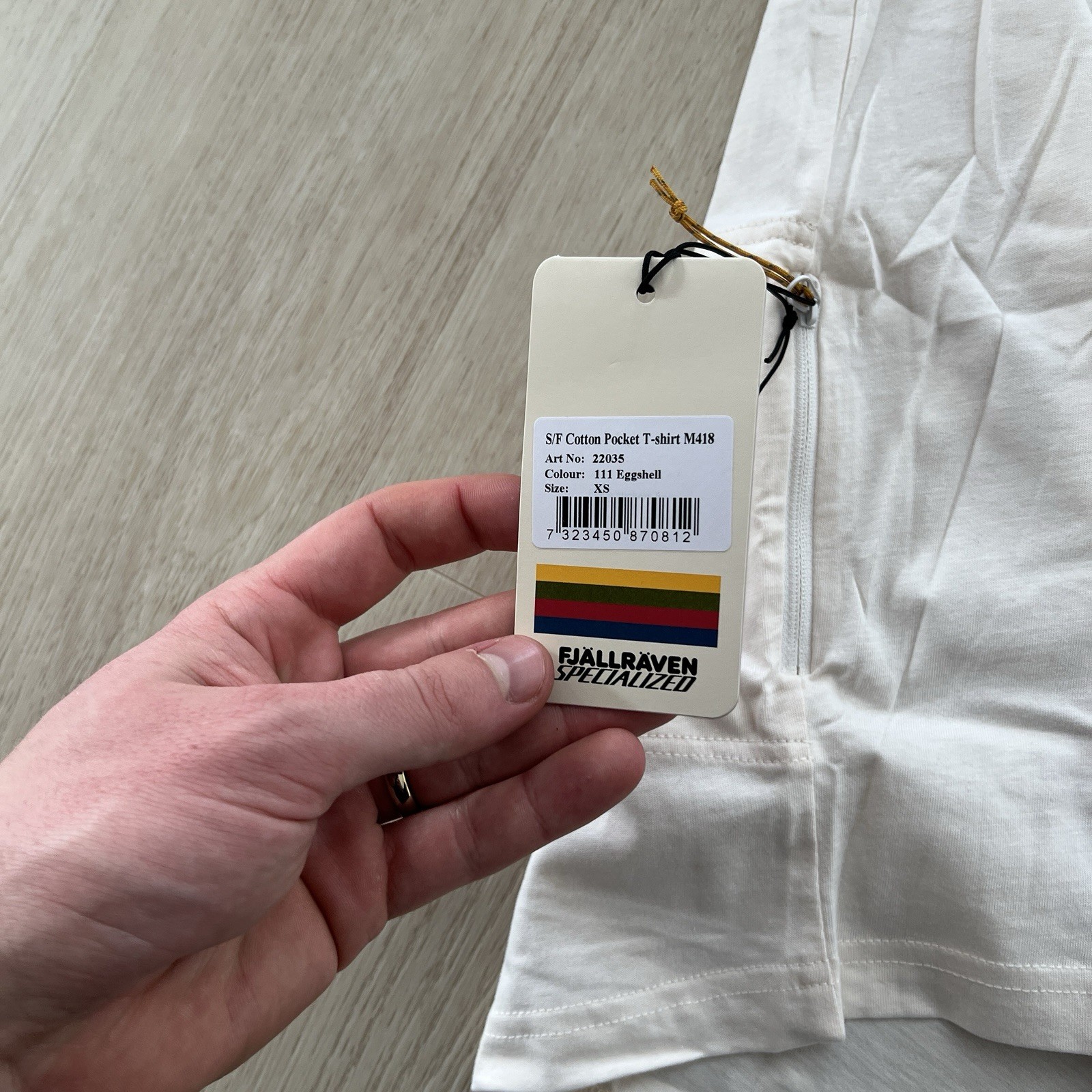 Fjallraven X Specialized Eggshell Off White Pocket T-Shirt Men’s XS Zip Pocket gallery