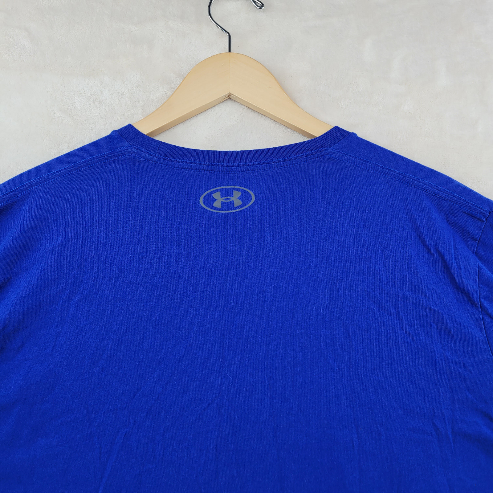 Under Armour Heatgear Loose Fit Men's Size XL Solid Blue Logo Crew-Neck T-Shirt gallery