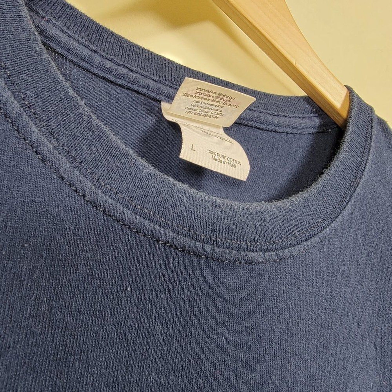 Gildan Cotton Graphic T Shirt Mens Size L Navy Blue Fisherman Make No Mistake gallery