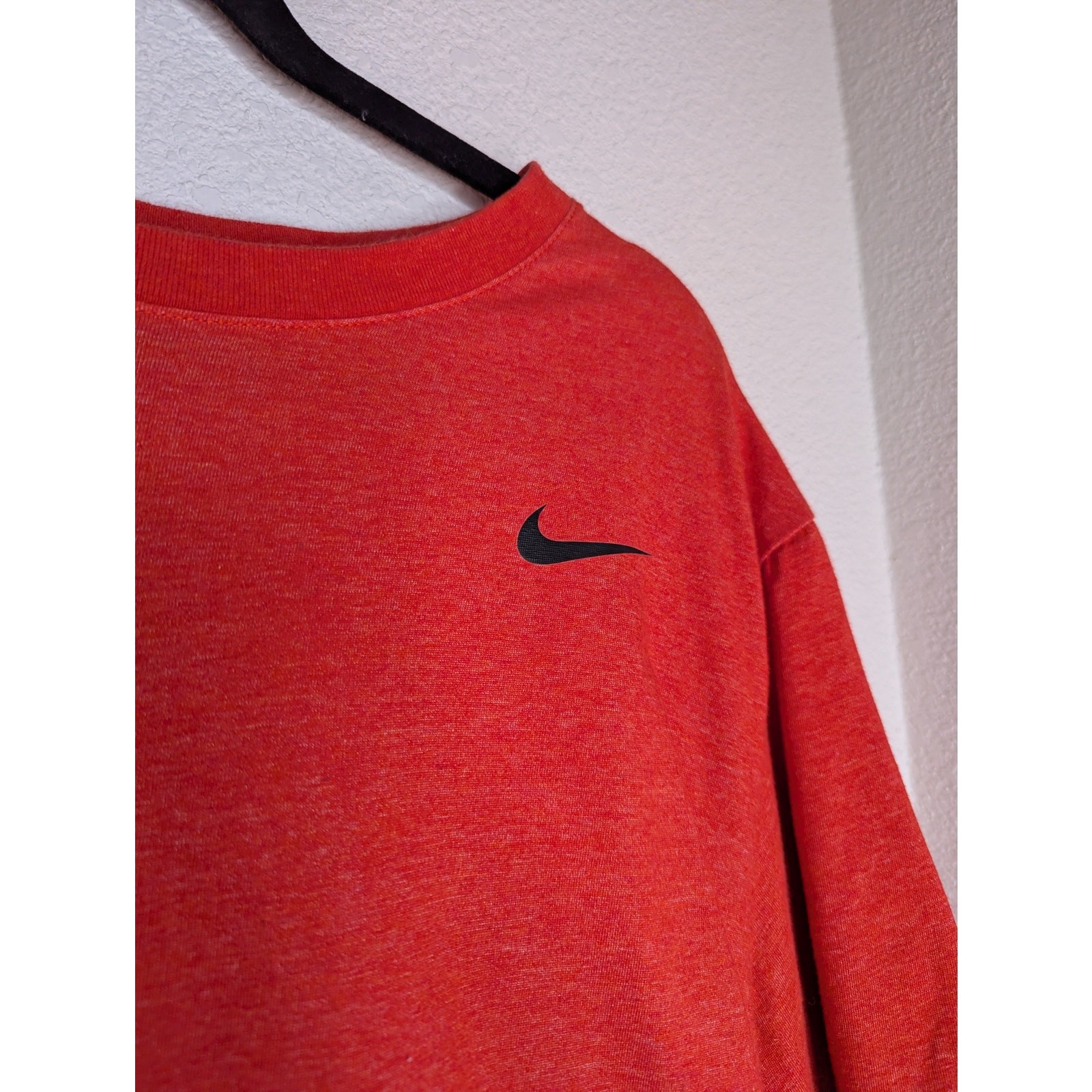 Nike Men's Dri-Fit Red Crewneck Tee XL Active Sporty Casual Travel Workout Basic gallery