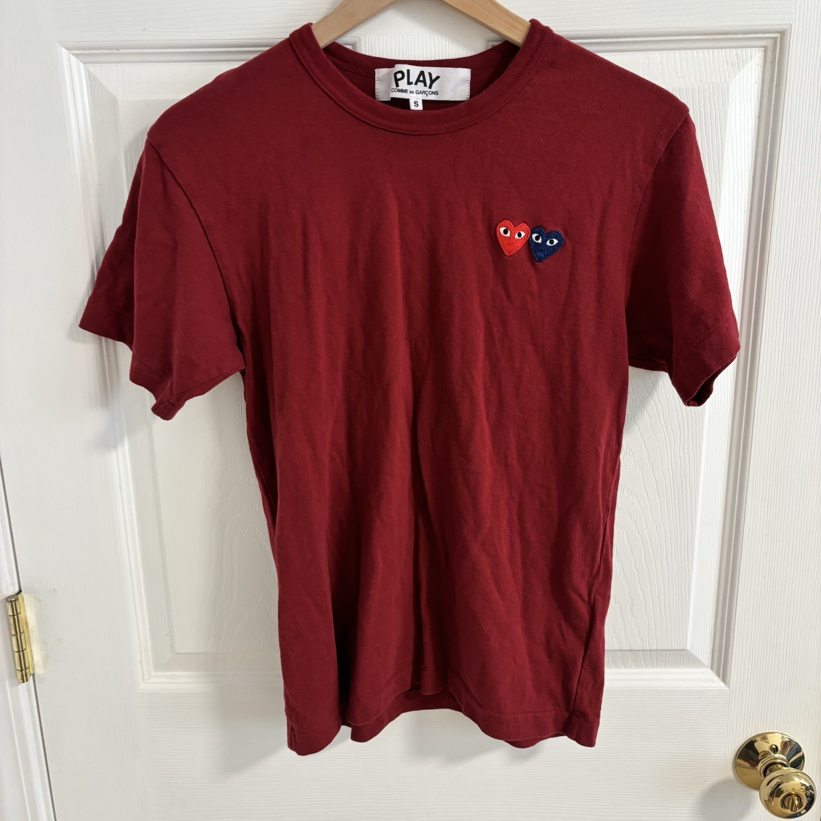 Comme des Garcons Play Shirt Mens Maroon Red Double Heart Logo Tee Small (Read)