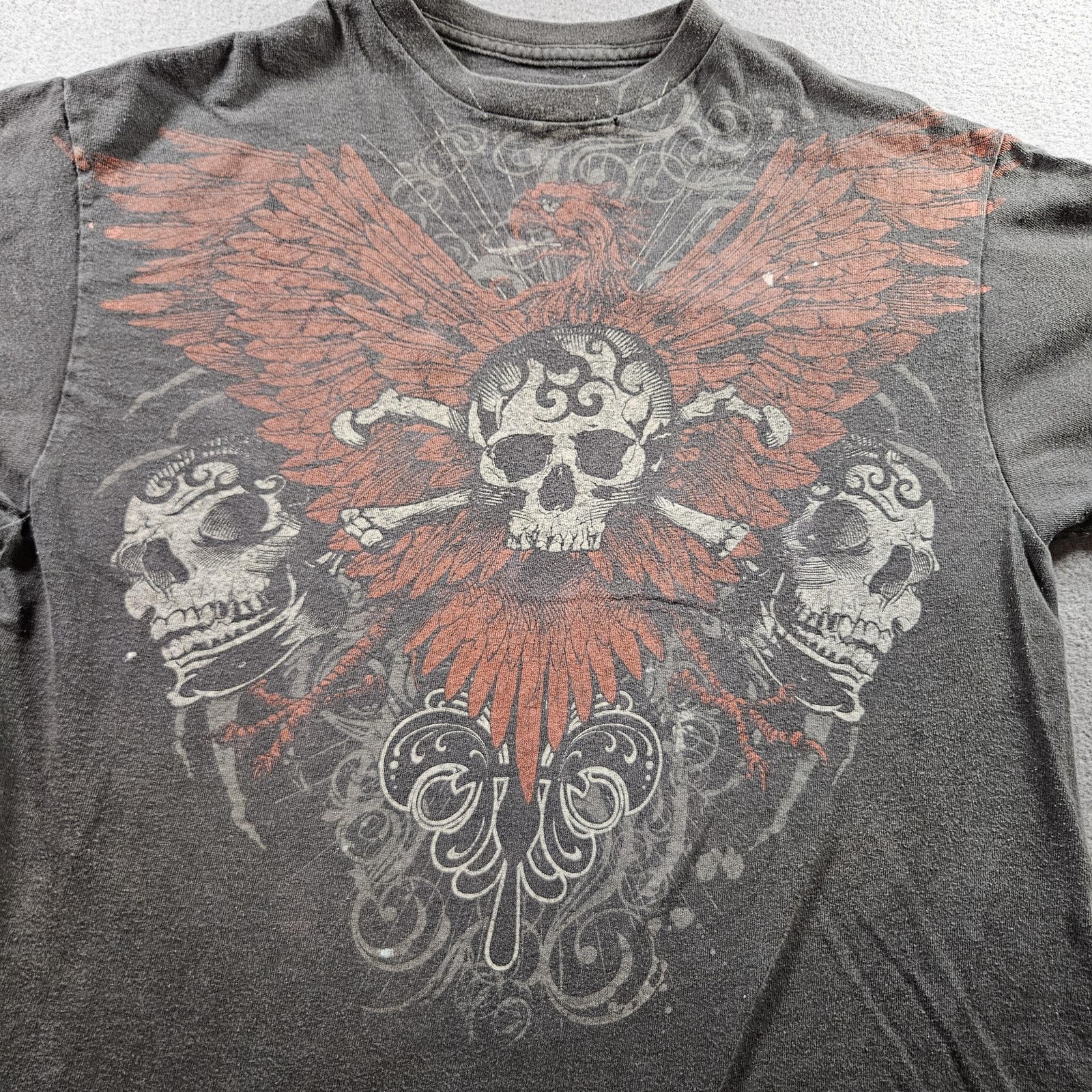 Urban Legends Shirt Mens Large Skull Crossbones Graphic Tattoo Tee Y2K Grunge gallery