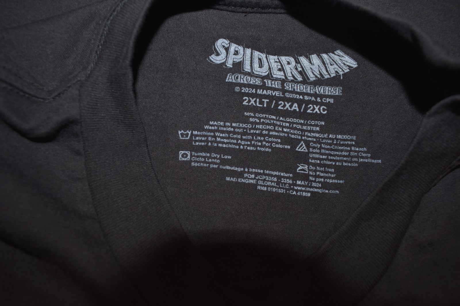 Spider-Man Across The Universe Mens Big & Tall Splatter Logo Shirt New 2XLT gallery