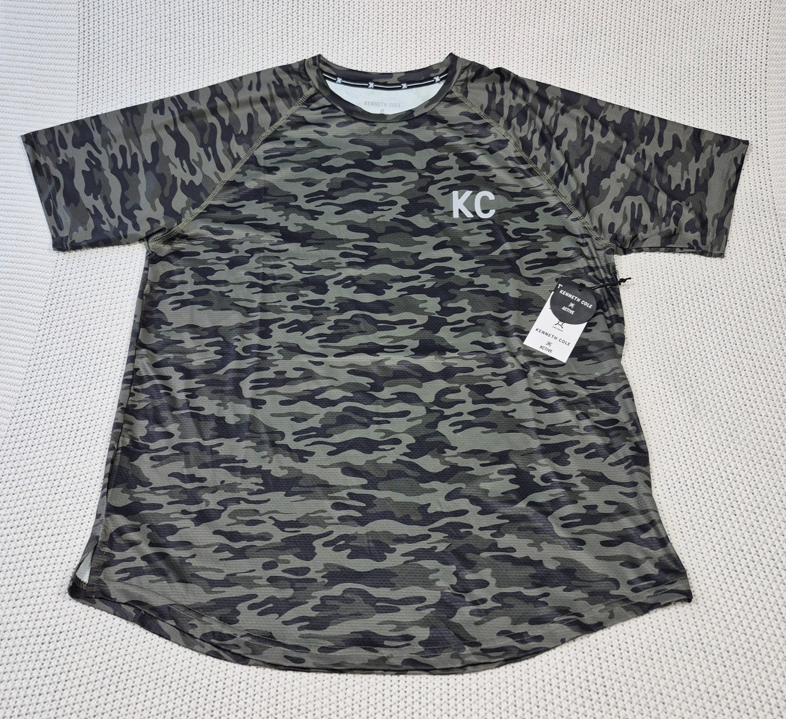 Kenneth Cole Men's Active Tech Shirt S/S Stretch Breathable Soft Olive Camo gallery