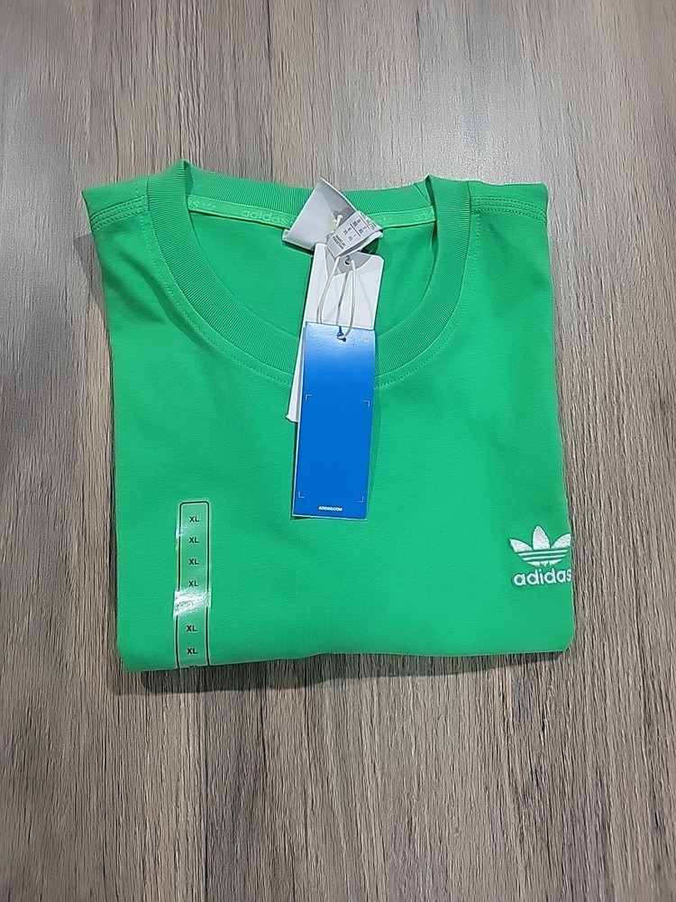 adidas Men’s Trefoil Essentials Tee Energy Green. Size XL