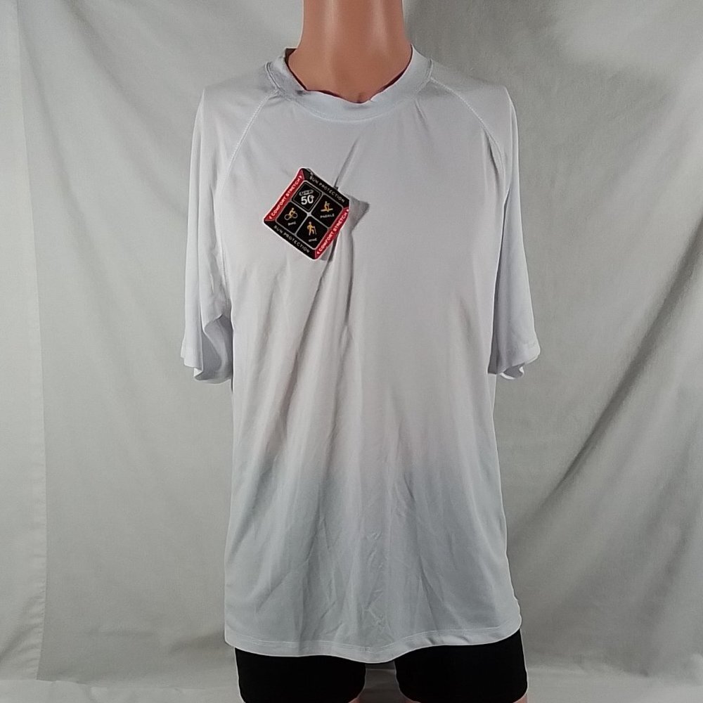 Men’s ZeroXposur Short Sleeve Island Swim Tee White Size: Medium – New with Tags