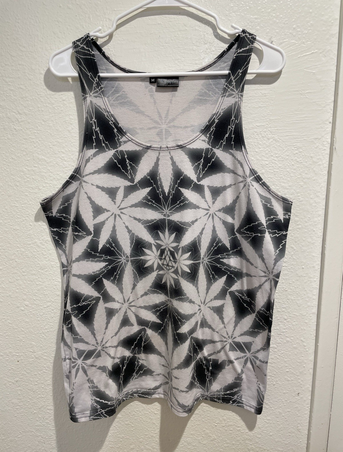 SET4LYFE High Times Mens Tank Top M Rave Festival EDM Cannabis Trippy Fractal gallery