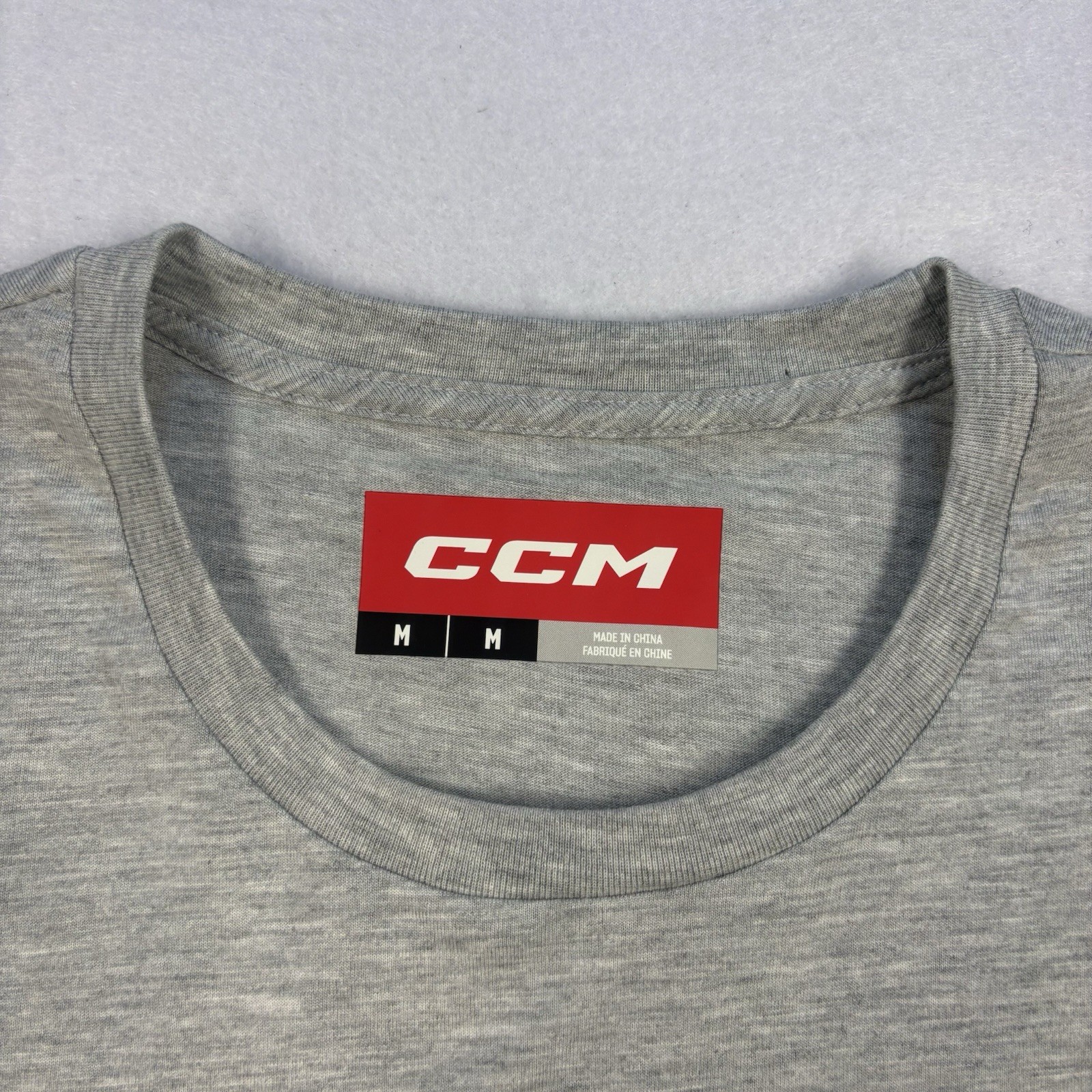 CCM Hershey Bears ESTD 1938 Men’s Gray Heathers T-Shirt Size M Hockey AHL NWOT gallery