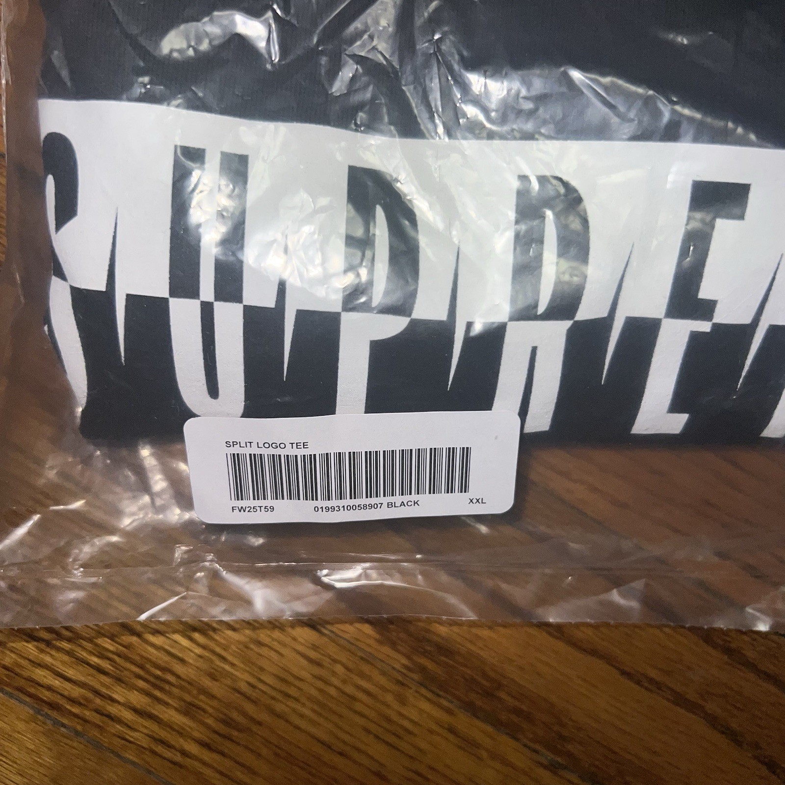 In-Hand Supreme Split Logo Tee Black Size: Extra Extra Large gallery