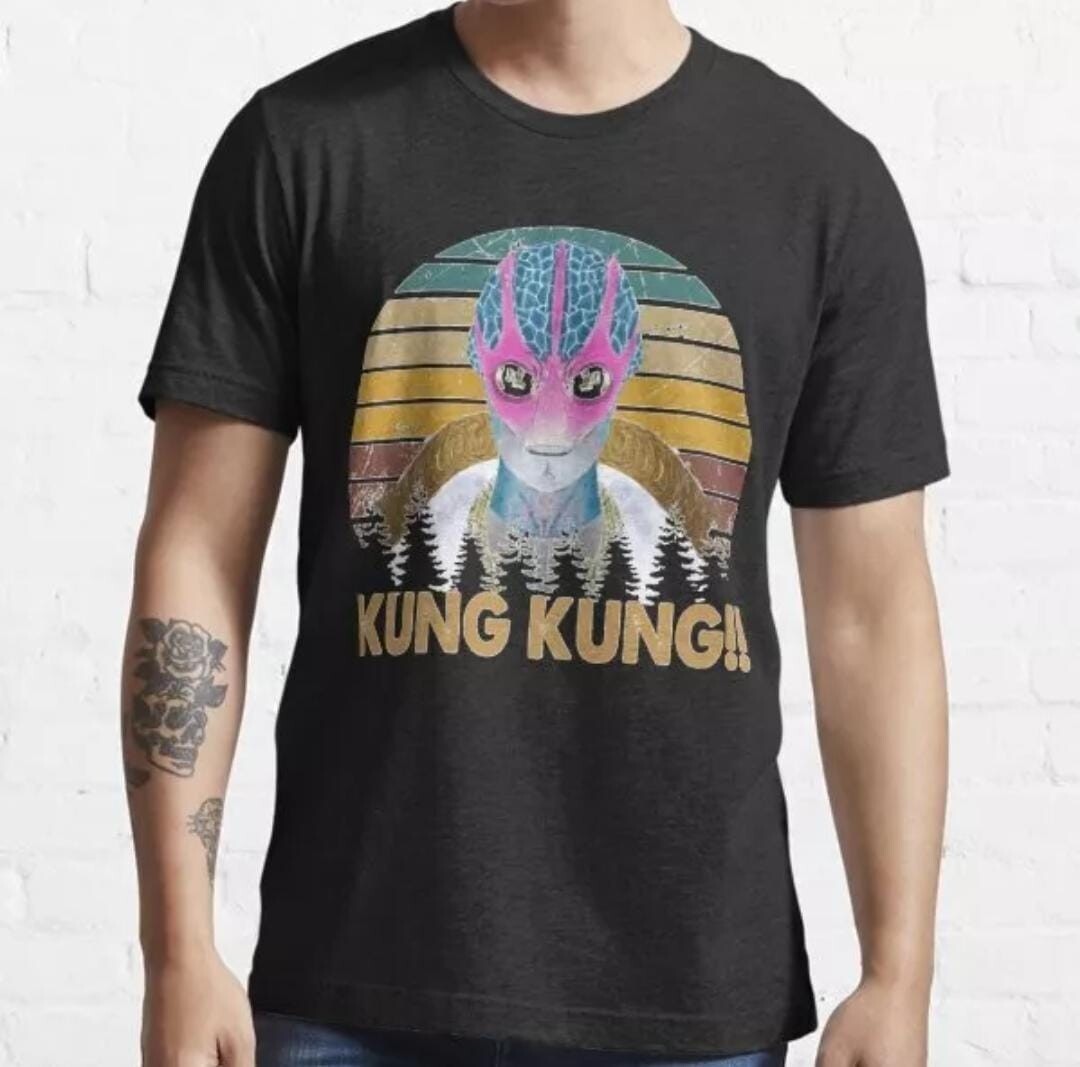 Vintage Kung Kung!!! Resident Alien Design Essential T-Shirt