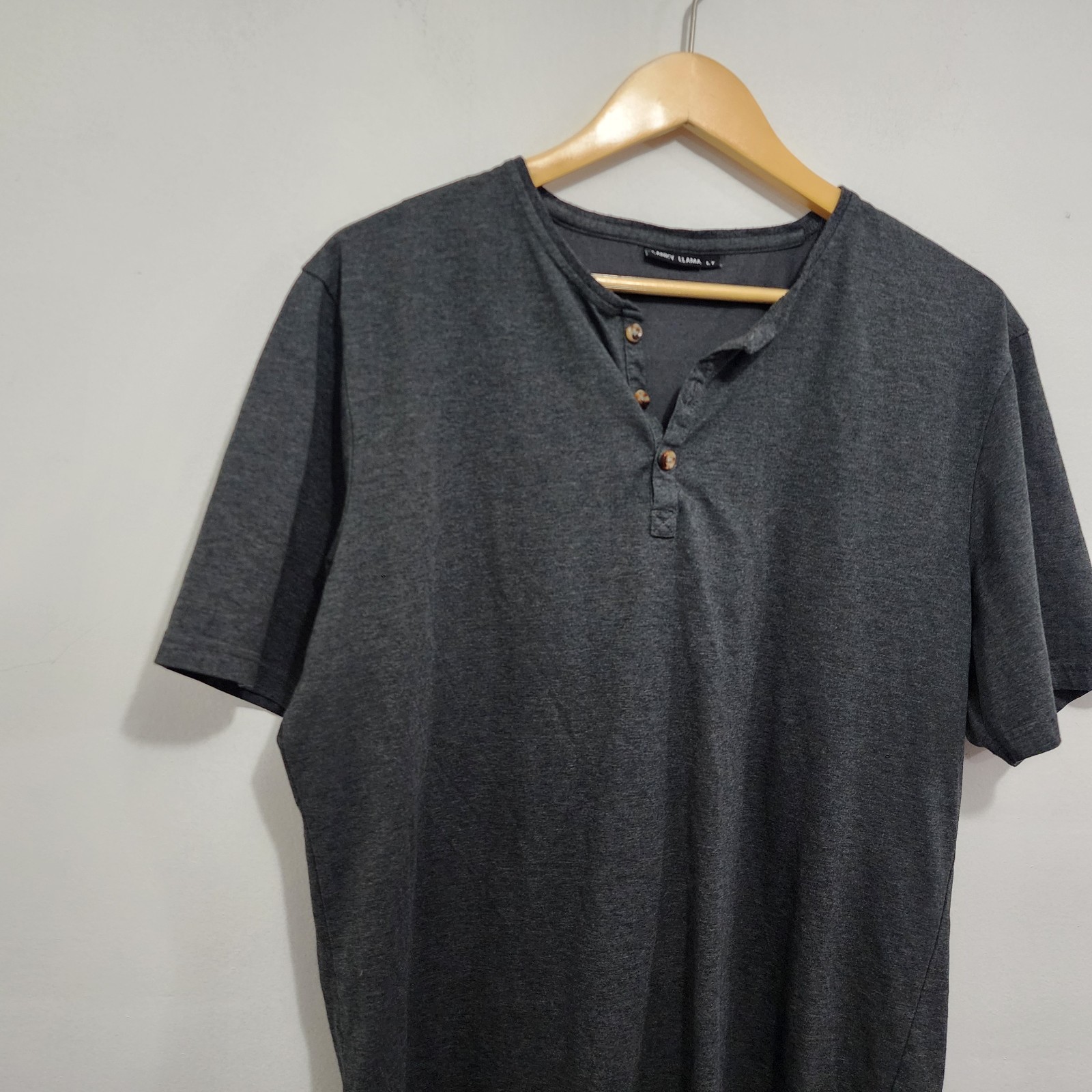 Lanky Llama Craftsman Henley Men's T-Shirt L Tall Slim Fit Knit Gray Polycotton gallery