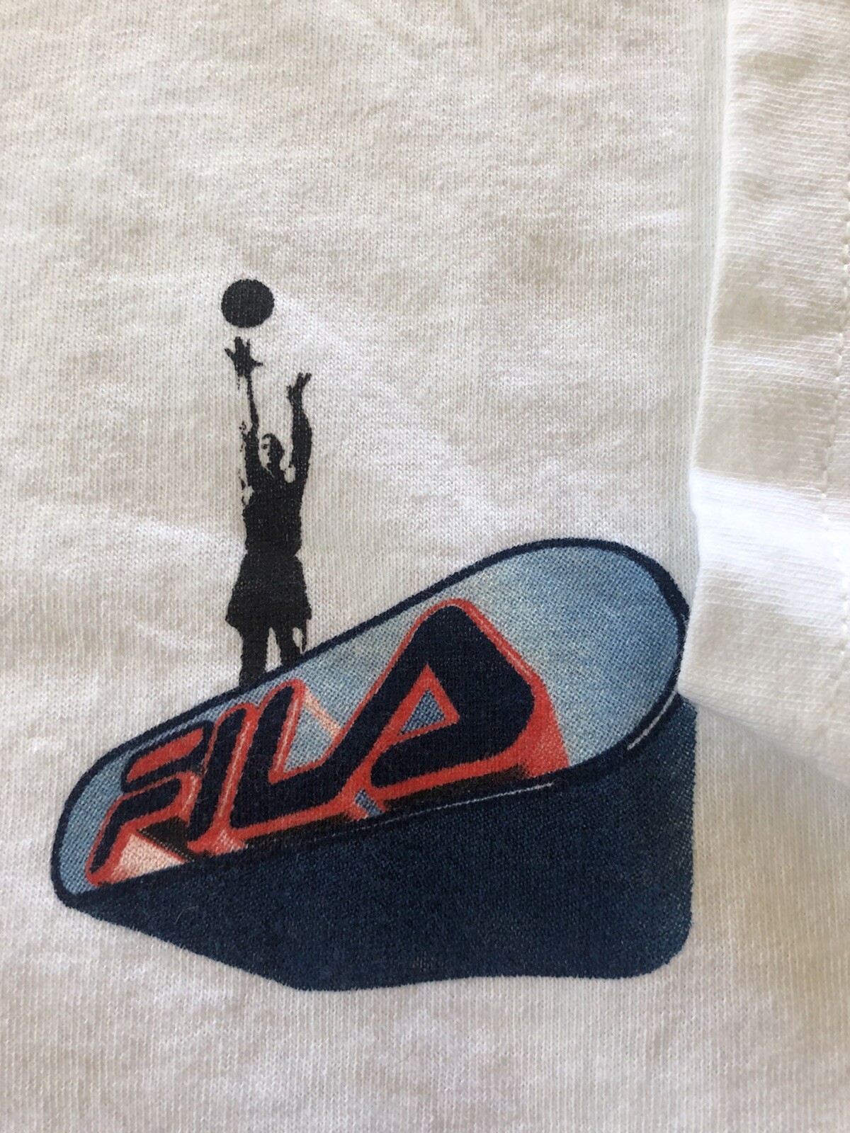 Grant Hill 33 Fila Vintage NBA T Shirt Tee 90s Size S Made in USA gallery
