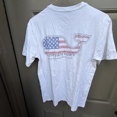 vineyard vines mens american flag whale size XS