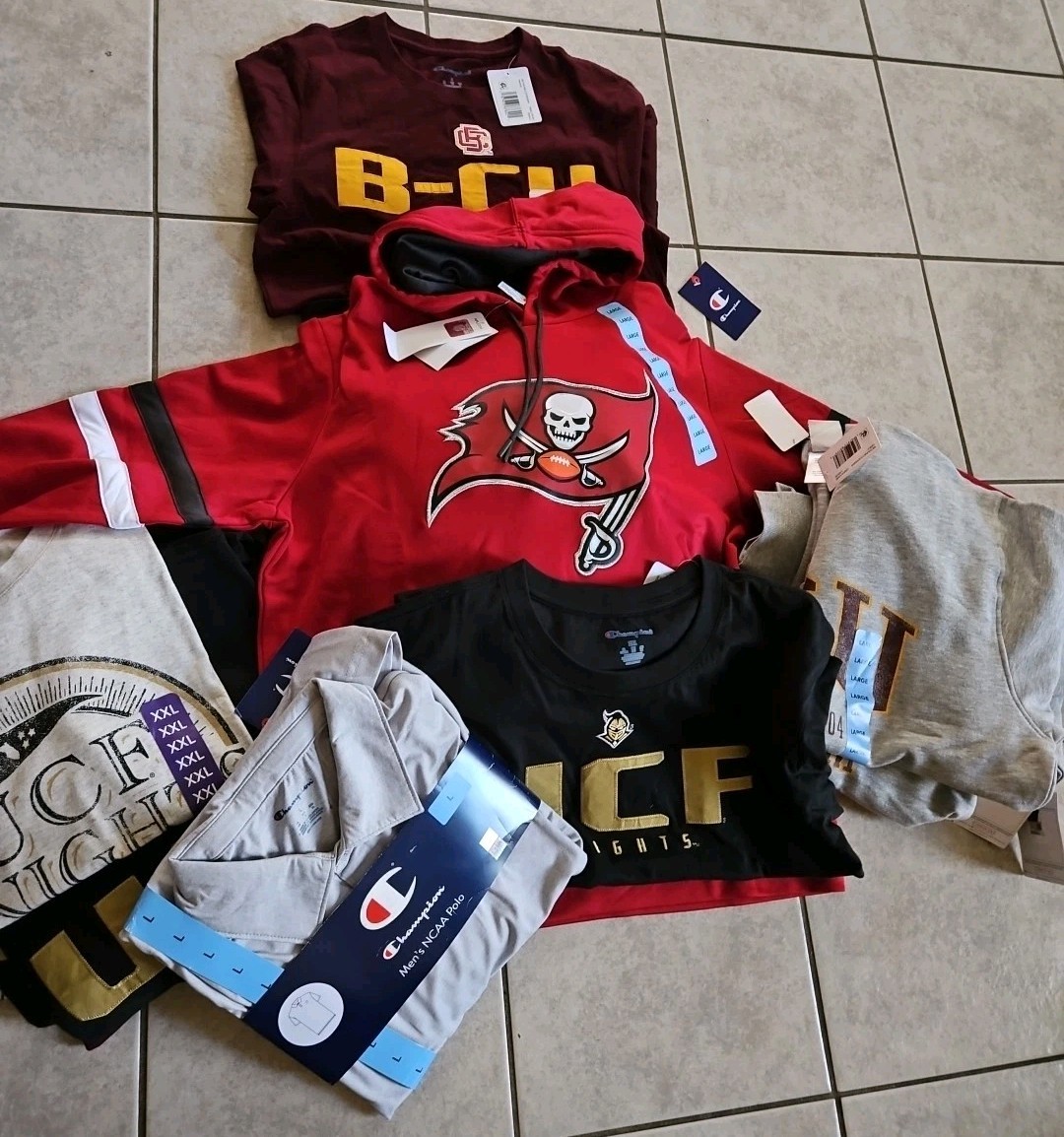 #NWT Mixed Lot of 24 Unisex Tee & College Sweat Shirts UCF, BCC & 1 Tampa Bay 🏈